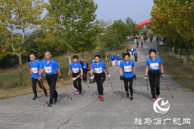 泌陽縣：舉辦駐馬店市第五屆老年人體育健身持杖走、手杖操交流活動