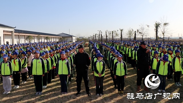 “田間”課堂 賦能學(xué)生快樂成長