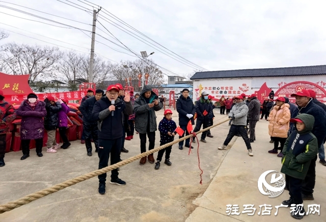 泌陽(yáng)縣雙廟街鄉(xiāng)閆洼村舉辦第四屆農(nóng)民趣味運(yùn)動(dòng)會(huì)