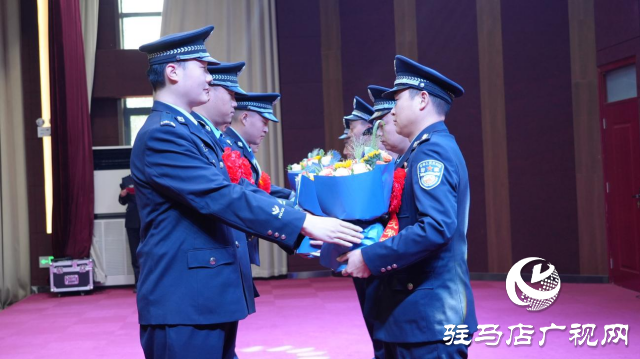 泌陽(yáng)縣公安局舉辦2023年度民警榮休暨新警入警儀式