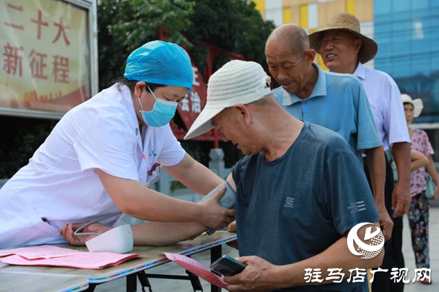 正陽(yáng)縣人民醫(yī)院組織開(kāi)展殘疾預(yù)防日宣傳義診活動(dòng)